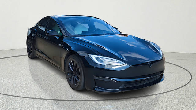 2022 Tesla Model S  AWD photo