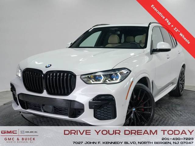 2022 BMW X5 M50i AWD photo