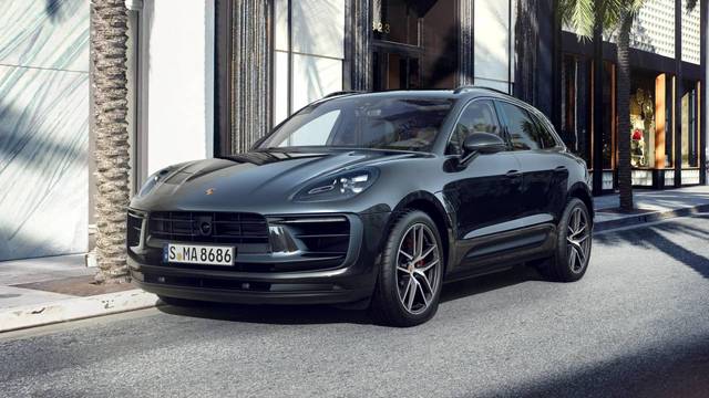 2023 Porsche Macan S AWD photo