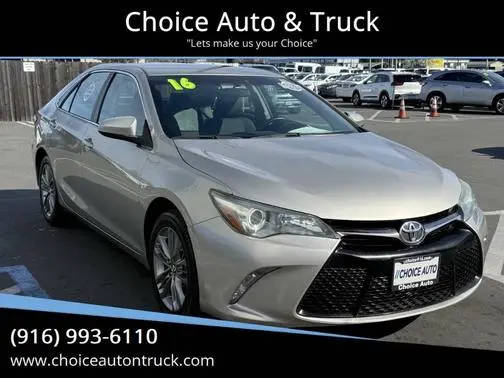 2016 Toyota Camry SE FWD photo
