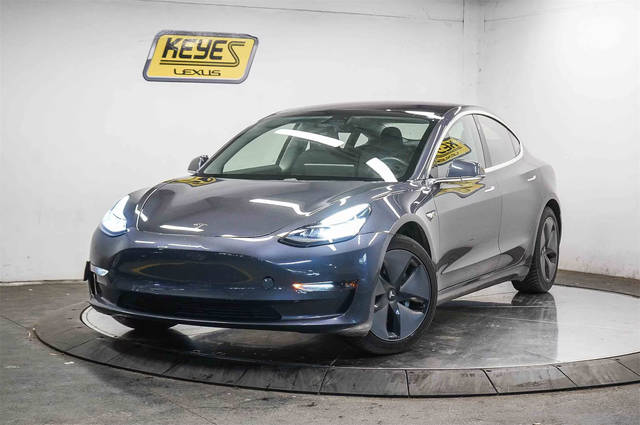 2019 Tesla Model 3 Mid Range RWD photo