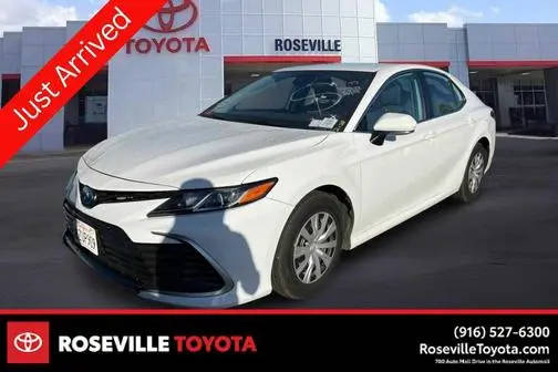 2022 Toyota Camry Hybrid LE FWD photo