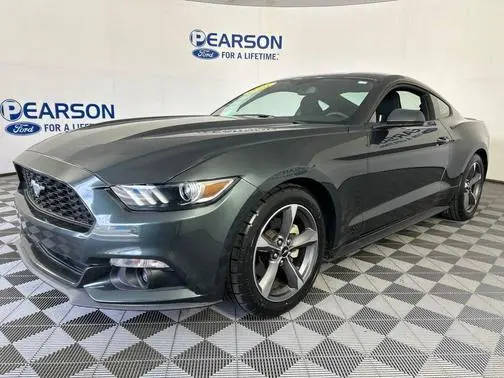 2015 Ford Mustang V6 RWD photo