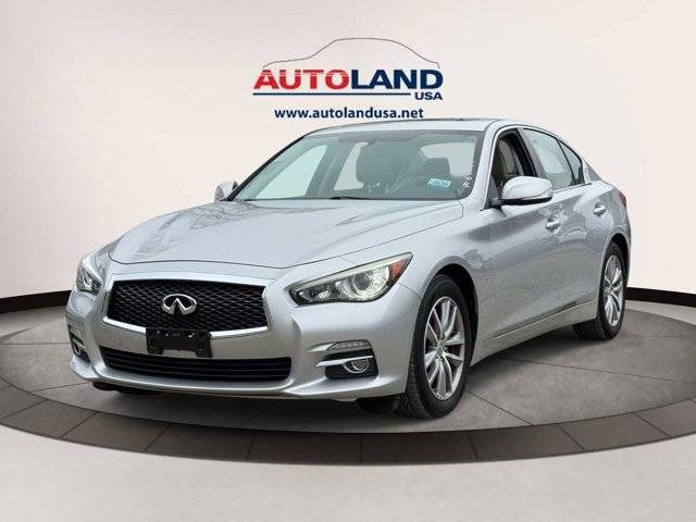 2015 Infiniti Q50 Premium AWD photo