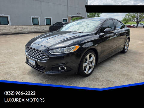 2015 Ford Fusion SE FWD photo