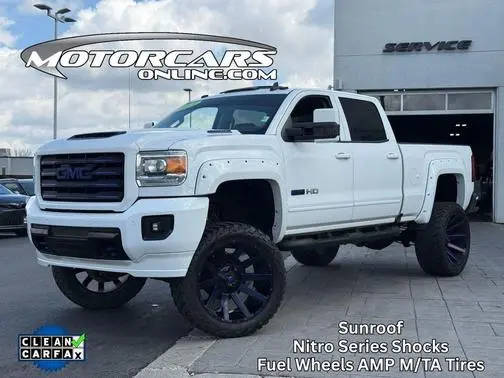 2019 GMC Sierra 2500HD SLT 4WD photo