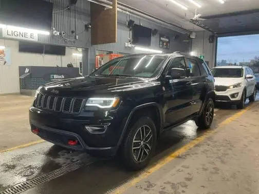 2017 Jeep Grand Cherokee Trailhawk 4WD photo