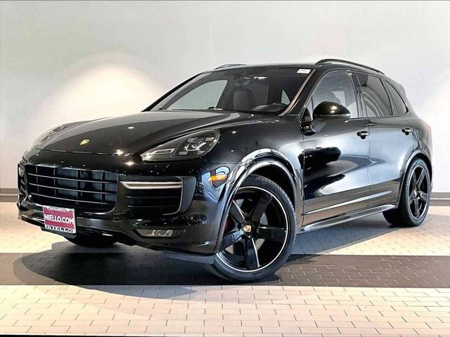 2016 Porsche Cayenne Turbo AWD photo