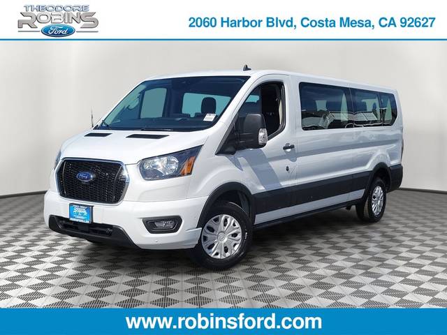 2023 Ford Transit Passenger Wagon XLT RWD photo