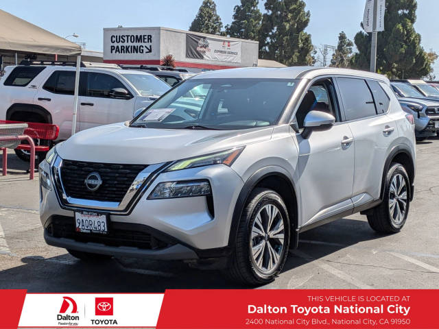2022 Nissan Rogue SV FWD photo