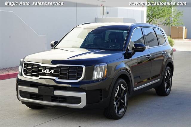 2023 Kia Telluride S FWD photo