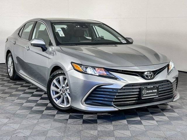 2022 Toyota Camry LE FWD photo