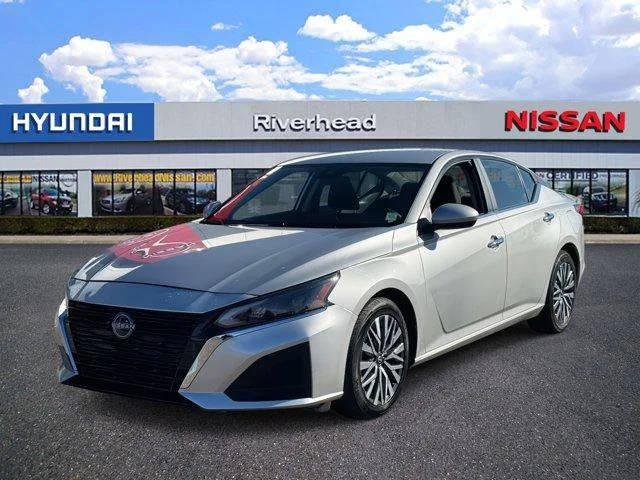 2023 Nissan Altima 2.5 SV FWD photo