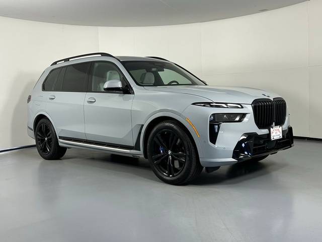 2023 BMW X7 xDrive40i AWD photo