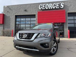 2019 Nissan Pathfinder SV FWD photo