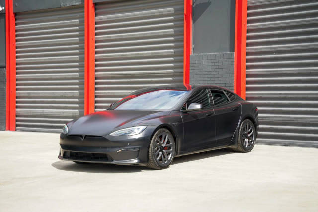 2022 Tesla Model S Plaid AWD photo