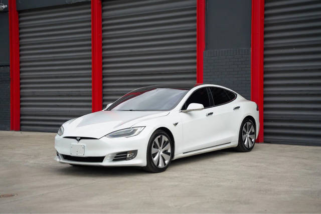 2021 Tesla Model S Long Range AWD photo