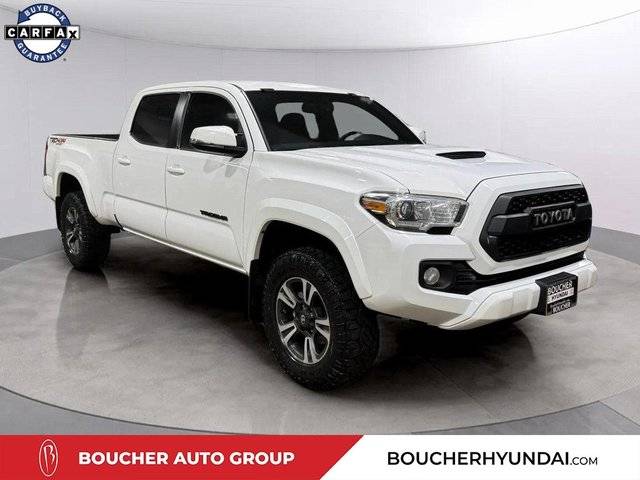 2017 Toyota Tacoma  4WD photo