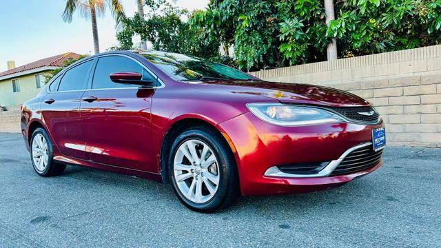 2015 Chrysler 200 Limited FWD photo