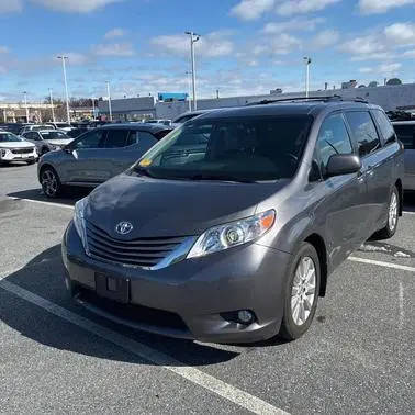 2015 Toyota Sienna XLE Premium AWD photo