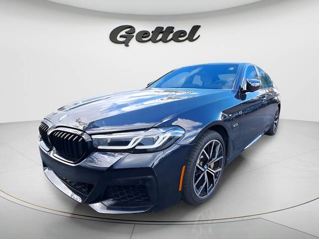 2022 BMW 5 Series 530e RWD photo