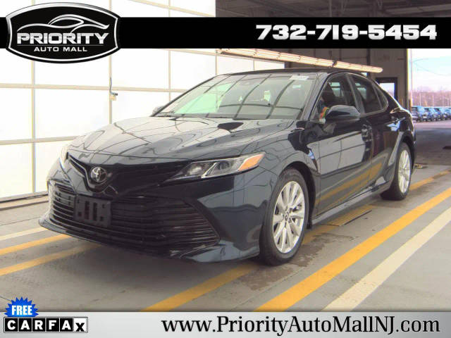 2018 Toyota Camry LE FWD photo