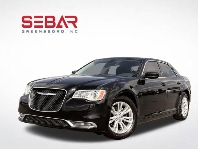 2020 Chrysler 300 Touring RWD photo