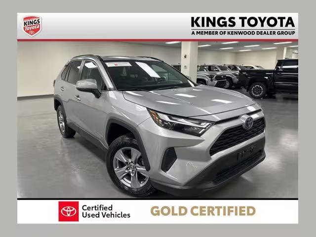 2022 Toyota RAV4 Hybrid XLE AWD photo