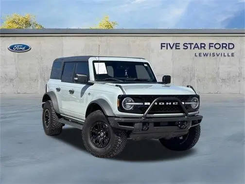 2023 Ford Bronco 4 Door Wildtrak 4WD photo