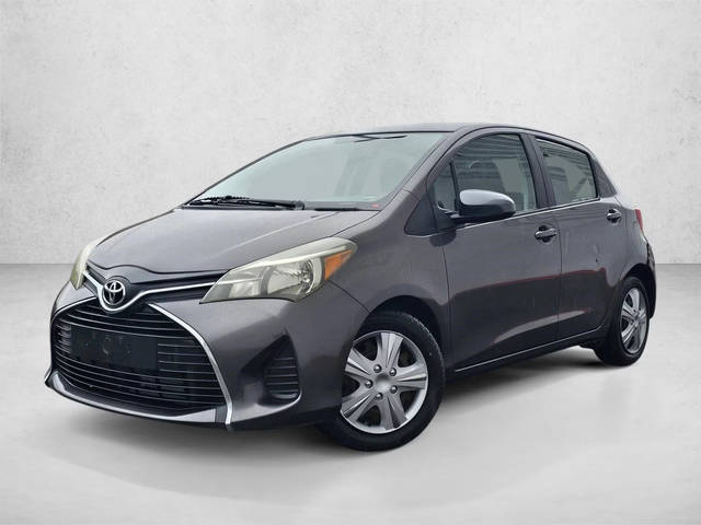 2016 Toyota Yaris SE FWD photo