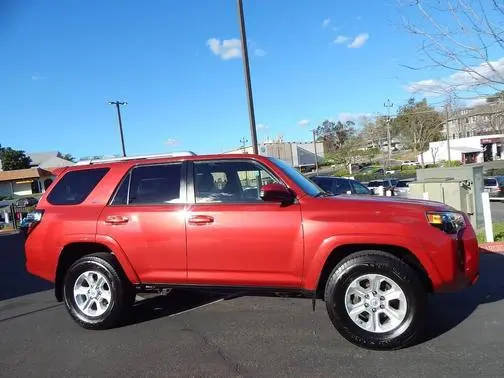 2016 Toyota 4Runner SR5 RWD photo