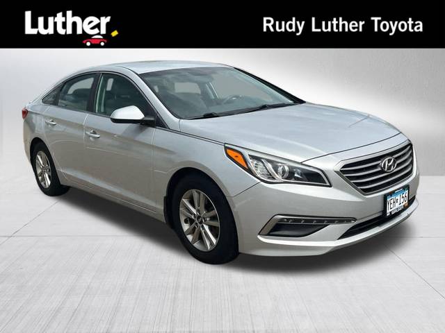 2015 Hyundai Sonata 2.4L SE FWD photo