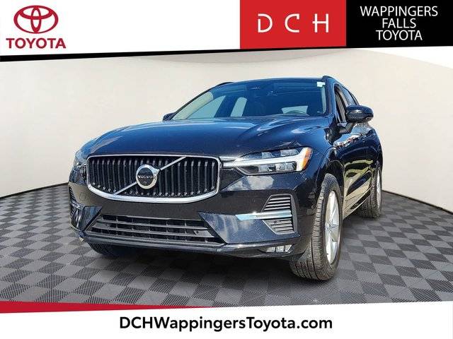 2022 Volvo XC60 Momentum AWD photo