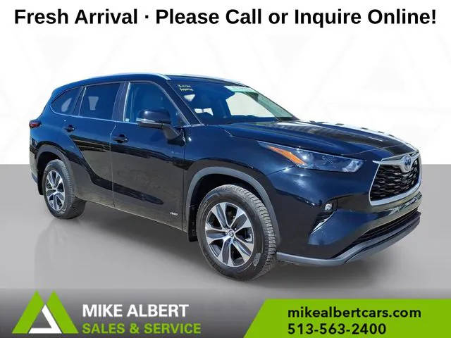 2023 Toyota Highlander Hybrid XLE AWD photo
