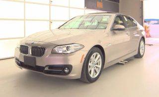 2015 BMW 5 Series 528i RWD photo