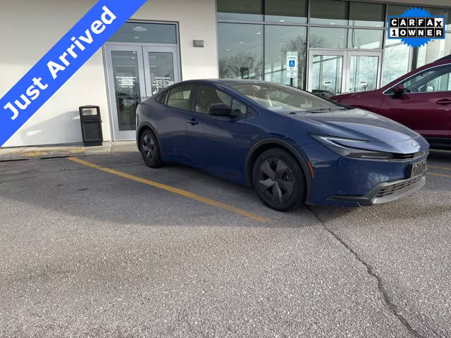 2023 Toyota Prius LE FWD photo