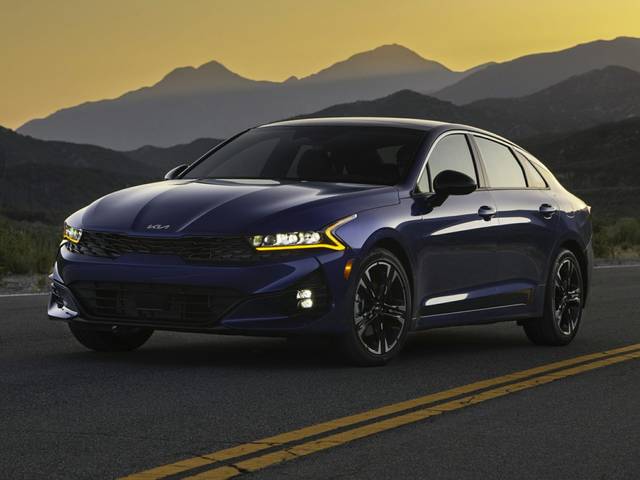 2022 Kia K5 LXS FWD photo