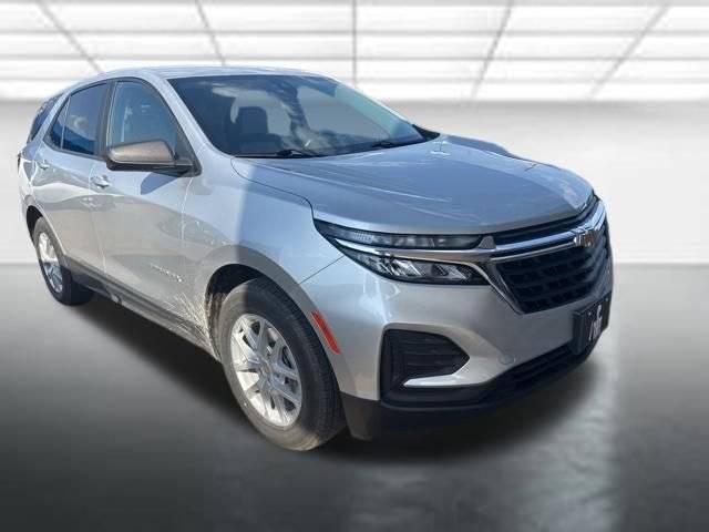 2022 Chevrolet Equinox LS FWD photo