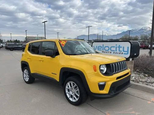 2023 Jeep Renegade Latitude 4WD photo