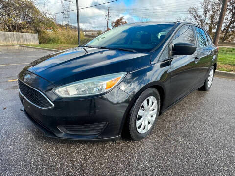 2015 Ford Focus S FWD photo