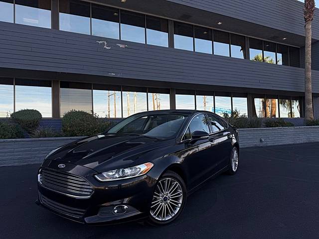 2015 Ford Fusion SE FWD photo
