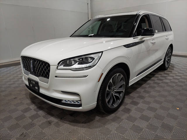 2021 Lincoln  Grand Touring AWD photo