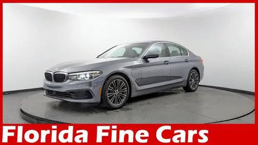 2019 BMW 5 Series 530e iPerformance RWD photo