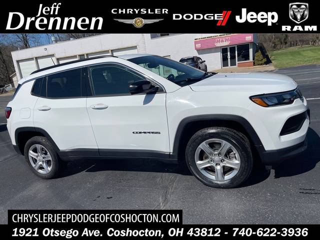 2023 Jeep Compass Latitude 4WD photo