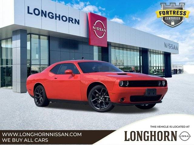 2022 Dodge Challenger SXT RWD photo