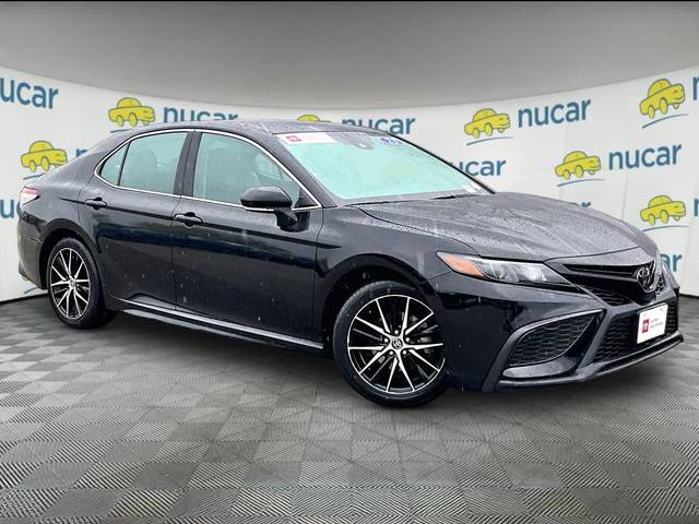 2023 Toyota Camry SE FWD photo
