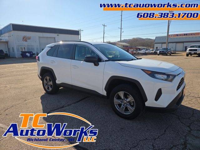 2022 Toyota RAV4 Hybrid LE AWD photo