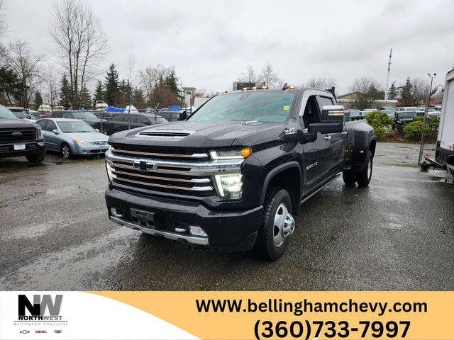 2023 Chevrolet Silverado 3500HD High Country 4WD photo