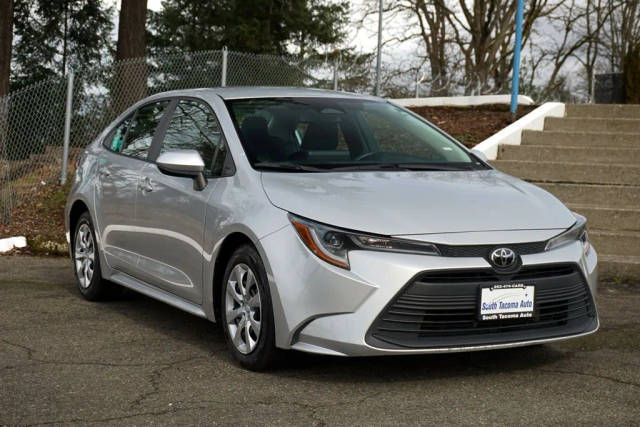 2023 Toyota Corolla LE FWD photo