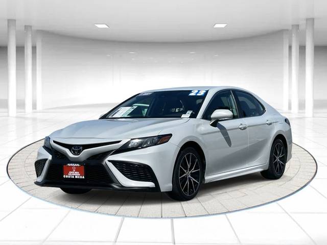 2023 Toyota Camry SE Nightshade FWD photo